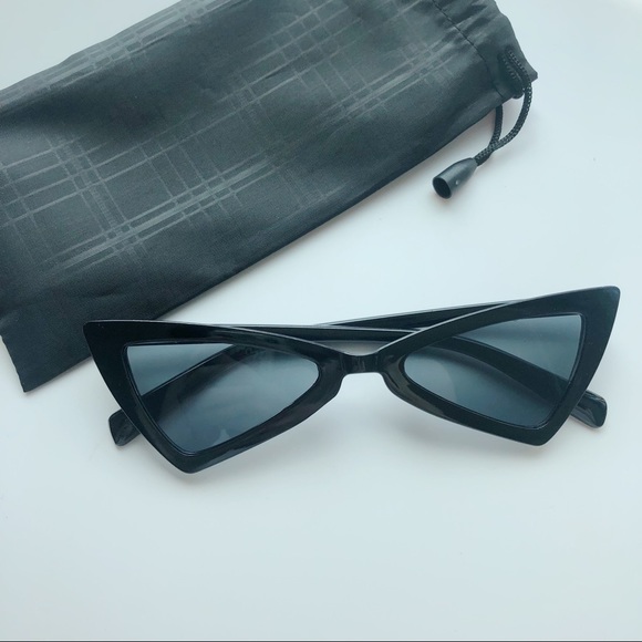 LAST UV Protected Black Triangular Sunglasses - Picture 2 of 4